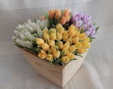 Mini pugét tulipánů LILA