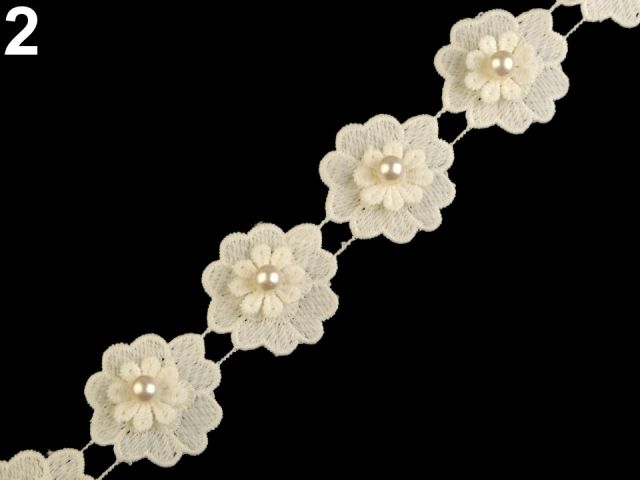 Krajkový květ s perlou 40 mm SMETANOVÁ
