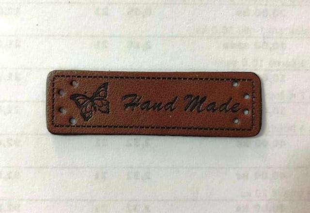 Eko kůže cedulka / ozdoba Hand made 15 x 50 mm TMAVĚ HNĚDÁ 