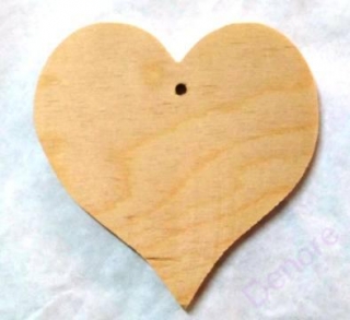 Dřevěné srdce 13,5 cm