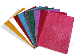 Pěnová guma Moosgummi s glitry 20x30 cm SAMOLEPÍCÍ - červenáNÁ
